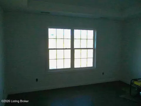 Bedroom - 1649 Bearwallow Rd, Springfield, KY 40069 photo 3 of 6