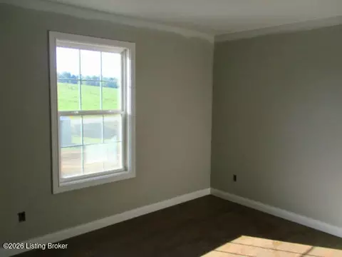 Bedroom - 1649 Bearwallow Rd, Springfield, KY 40069 photo 5 of 6