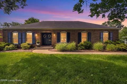 5802 Prince William St, Louisville, KY 40207
