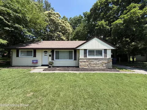 5427 Count Fleet Dr, Louisville, KY 40272