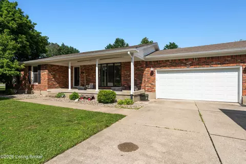 259 Colonial Dr, Mount Washington, KY 40047
