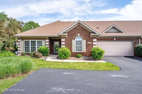 1124 Grazing Meadows Ln, Louisville, KY 40245