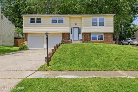 12007 Halifax Dr, Louisville, KY 40245
