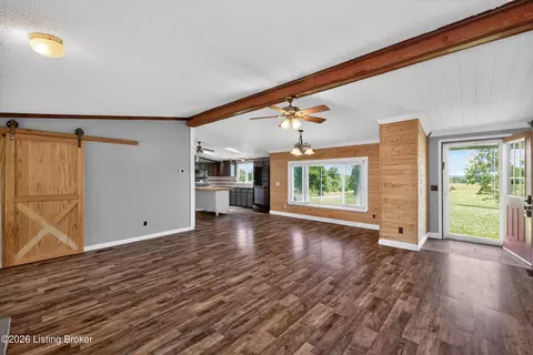 957 Cane Run Rd, Springfield, KY 40069 photo 4
