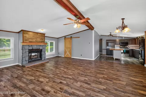 957 Cane Run Rd, Springfield, KY 40069 photo 5