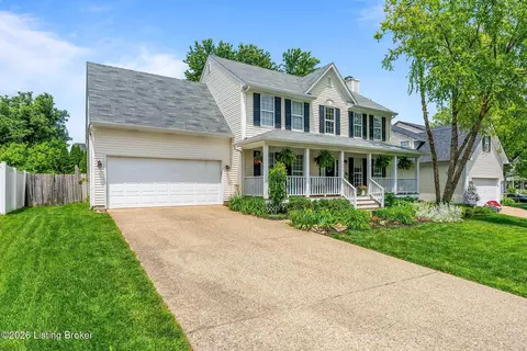 4008 Fairfield Gardens Ct, Louisville, KY 40245