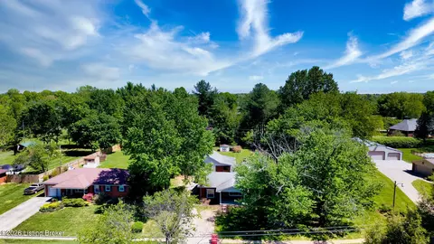 View/Area - 330 Stringer Ln, Mount Washington, KY 40047 photo 2 of 2
