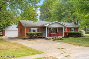 Exterior - 330 Stringer Ln, Mount Washington, KY 40047 photo 3 of 13