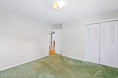 Bedroom - 330 Stringer Ln, Mount Washington, KY 40047 photo 3 of 6