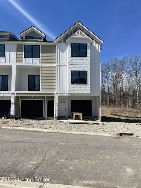 7302 Park Vue Dr, Crestwood, KY 40014