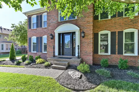 7803 Stonewood Ct, Louisville, KY 40220