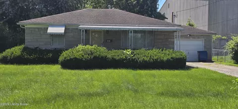 2216 Plantation Dr, Louisville, KY 40216