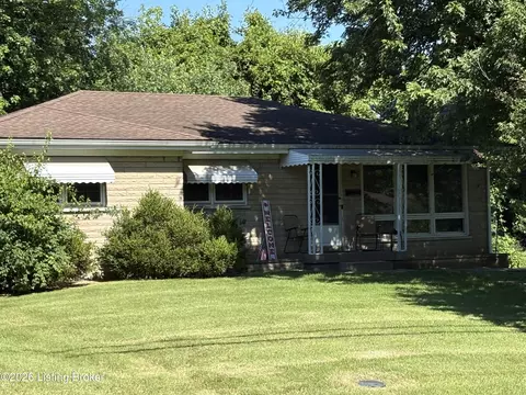 7800 Donegal Dr, Louisville, KY 40219