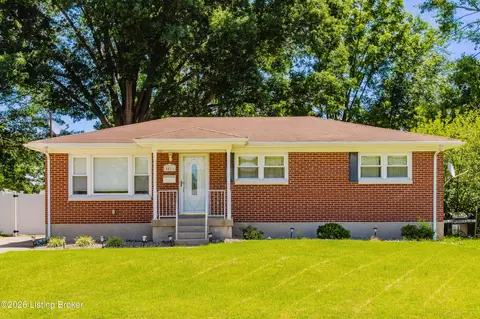 8011 Columbine Dr, Louisville, KY 40258