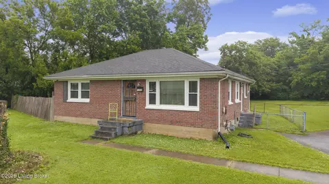 1703 Cardinal Ct, Louisville, KY 40216