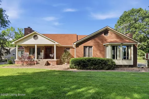 6701 Scenic Trl, Louisville, KY 40272