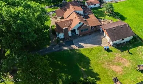 6701 Scenic Trl, Louisville, KY 40272