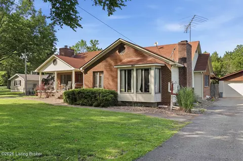 6701 Scenic Trl, Louisville, KY 40272