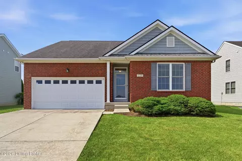225 Saint Regis Dr, Shelbyville, KY 40065