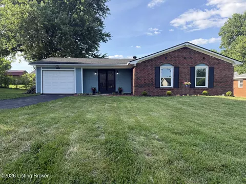 1047 Red Bird Ct, Shelbyville, KY 40065