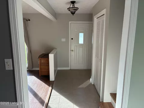 Entry Way - 6802 Port Royal Rd, Turners Station, KY 40075 photo 2 of 7