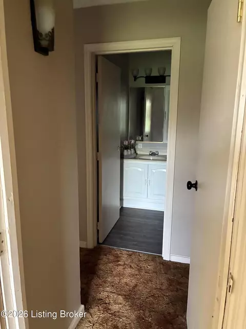 Entry Way - 6802 Port Royal Rd, Turners Station, KY 40075 photo 7 of 7