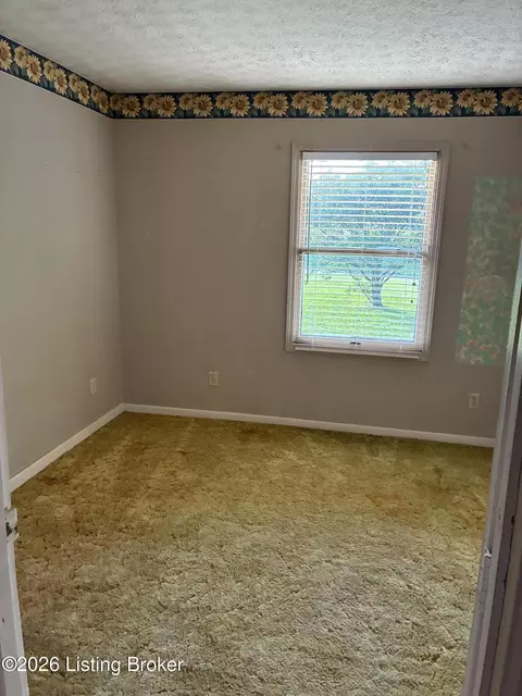 Bedroom - 6802 Port Royal Rd, Turners Station, KY 40075 photo 4 of 4