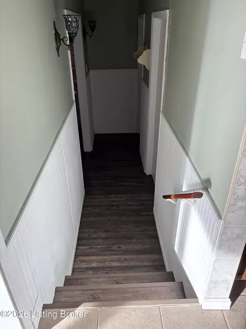Entry Way - 6802 Port Royal Rd, Turners Station, KY 40075 photo 3 of 7