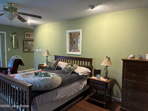 Bedroom - 6802 Port Royal Rd, Turners Station, KY 40075 photo 1 of 4