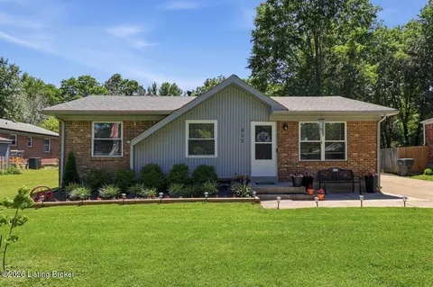 402 Ecchappe Ln, Fairdale, KY 40118