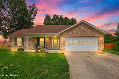 1112 Wood Glen Dr, Frankfort, KY 40601