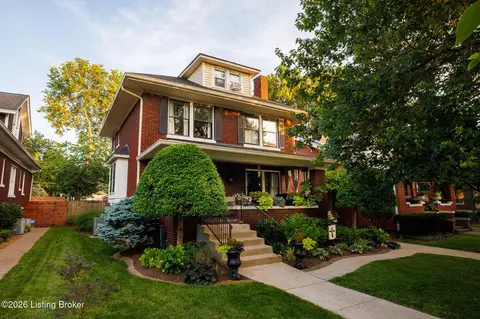 1926 Alfresco Pl, Louisville, KY 40205