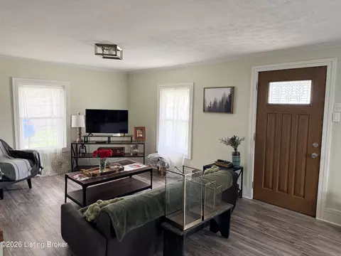 Entry Way - 75 Broadway St, Chaplin, KY 40012 photo 1 of 2