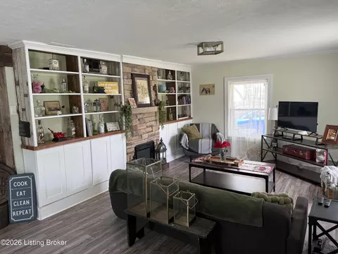 Living - 75 Broadway St, Chaplin, KY 40012 photo 1 of 2