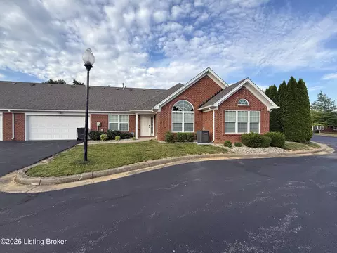 10621 Glenmary Springs Dr, Louisville, KY 40291