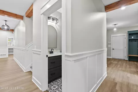 Entry Way - 6002 Timbers Dr, Georgetown, IN 47122 photo 9 of 11