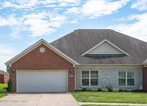 230 Twin Springs Ct, Shelbyville, KY 40065