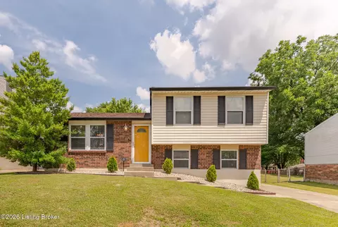 8813 Running Fox Cir, Louisville, KY 40291