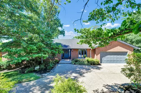 716 Fairhill Dr, Louisville, KY 40207