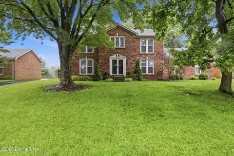 3704 Locust Cir W, Prospect, KY 40059