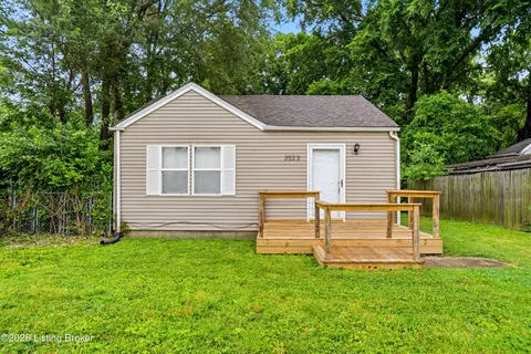 3523 Manslick Rd, Louisville, KY 40215
