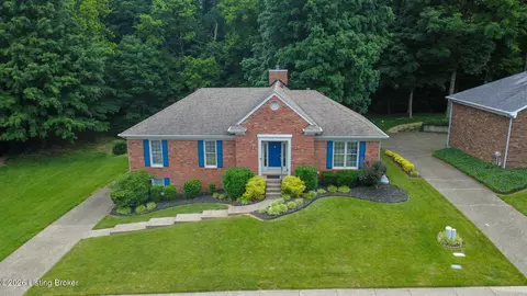 5513 Pavilion Way, Louisville, KY 40291