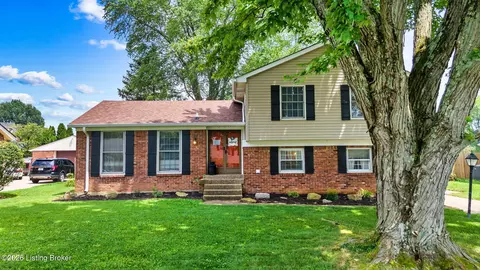 4205 San Marcos Rd, Jeffersontown, KY 40299