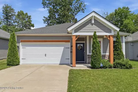 6502 Oak Village Dr, Louisville, KY 40228