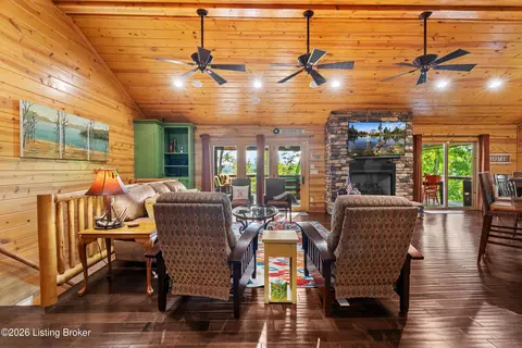 Living - 132 Cypress Ln, Bee Spring, KY 42207 photo 1 of 2