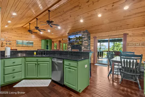 Kitchen - 132 Cypress Ln, Bee Spring, KY 42207 photo 3 of 5