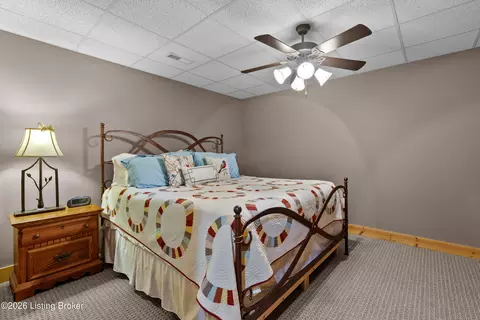 Bedroom - 132 Cypress Ln, Bee Spring, KY 42207 photo 10 of 14