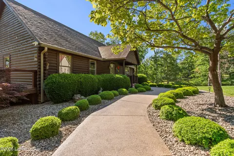 Exterior - 132 Cypress Ln, Bee Spring, KY 42207 photo 4 of 23