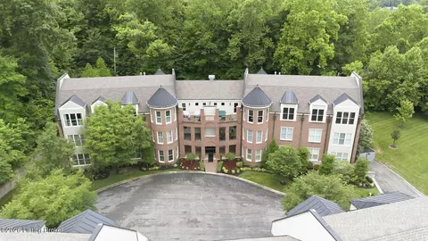 8500 Harrods Bridge Way #101, Prospect, KY 40059