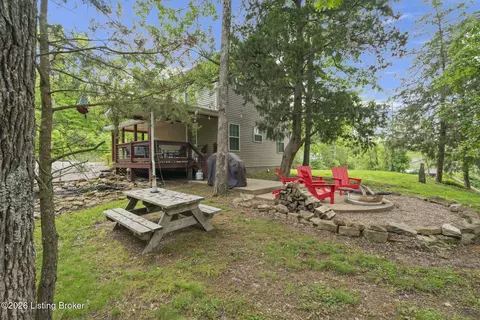 Exterior - 49 Circle Dr, Clarkson, KY 42726 photo 5 of 6